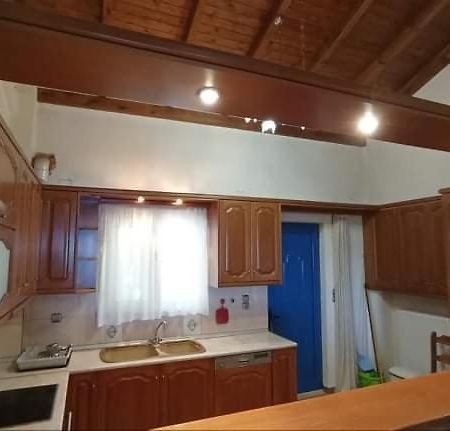 Melana Apartment Tiros Bagian luar foto